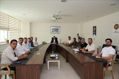 sirnak-universitesi-temsilcileri-ile-genclik-spor-temsilcileri-bolge-sporunun-gelecegi-icin-bir-ara