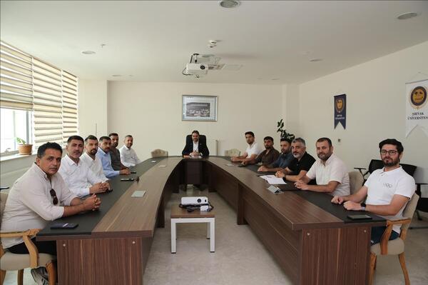 sirnak-universitesi-temsilcileri-ile-genclik-spor-temsilcileri-bolge-sporunun-gelecegi-icin-bir-ara